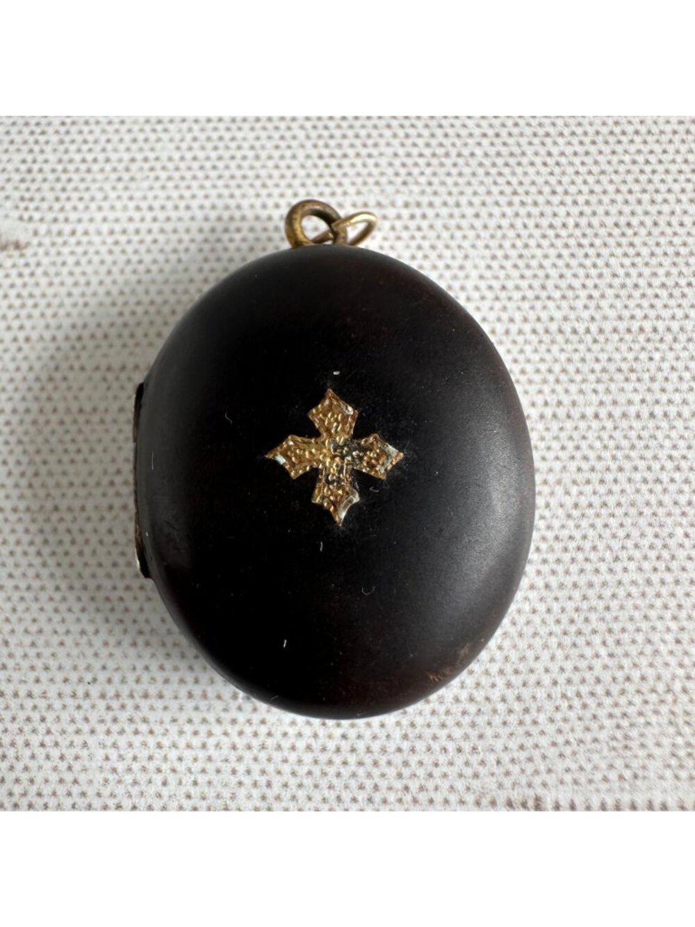 Antique Victorian Mourning Locket Vulcanite Cross 1868 Patent Date - Picture 14 of 14